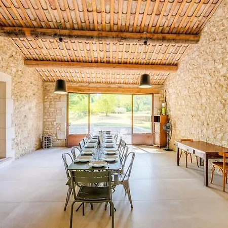 4 Stars Farmhouse, Heated Pool, View, 10 People Villa *