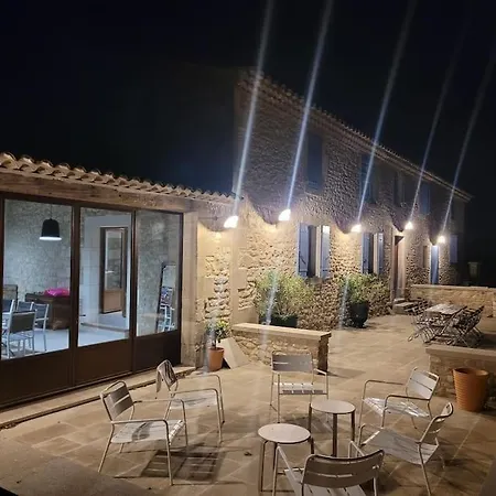 4 Stars Farmhouse, Heated Pool, View, 10 People Villa *